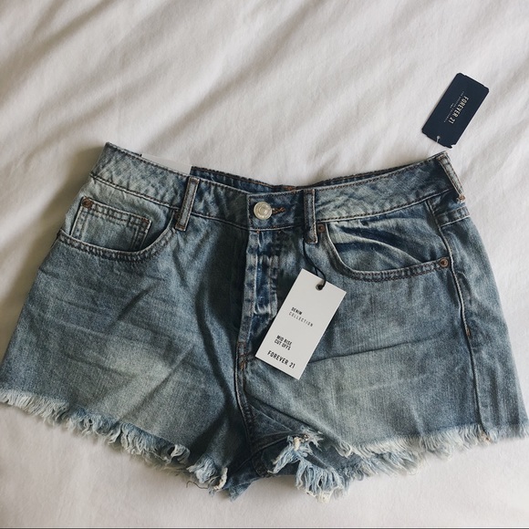 Forever 21 Pants - NWT Denim Shorts